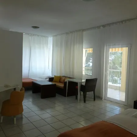 Dryades 3* Siviri