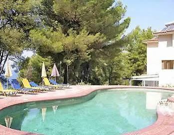 Dryades Hotel