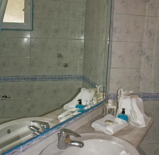 Dryades Szálloda 3*