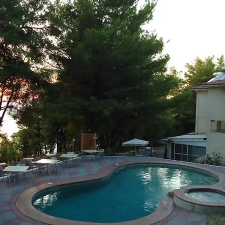 Dryades 3*