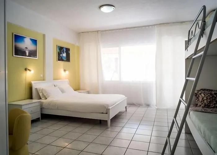 Dryades Hotel Siviri