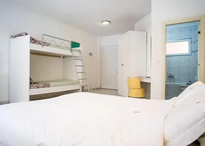 Dryades Hotel Siviri