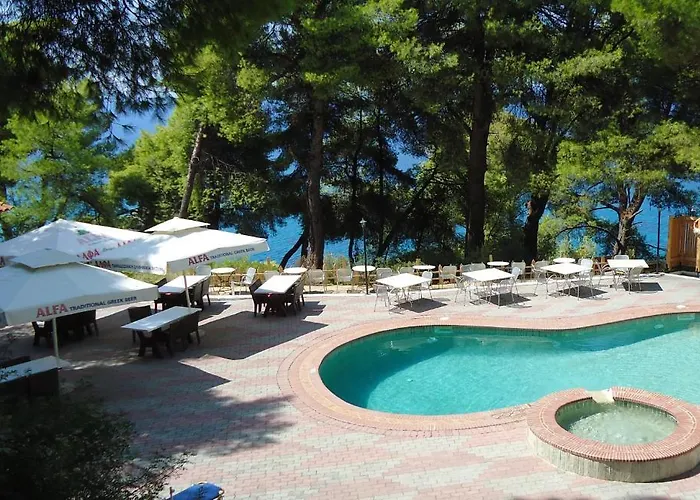 Dryades Hotel Siviri